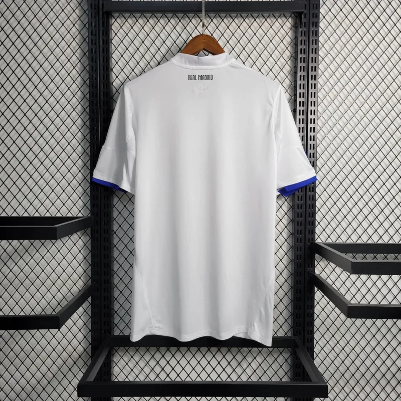 2010/2011 Retro Real Madrid Home Soccer Jersey 1:1 Thai Quality - Image 2