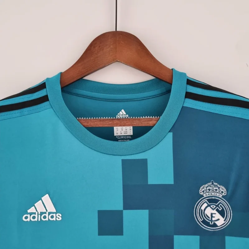 2017/2018 Retro Long Sleeve Real Madrid Third Away - Image 3