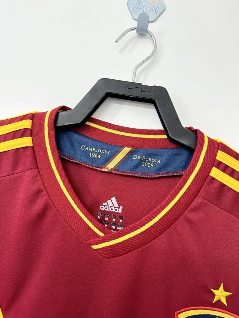 2010 Retro Spanish Home Football Shirt  1:1 Thai Quality - Image 3
