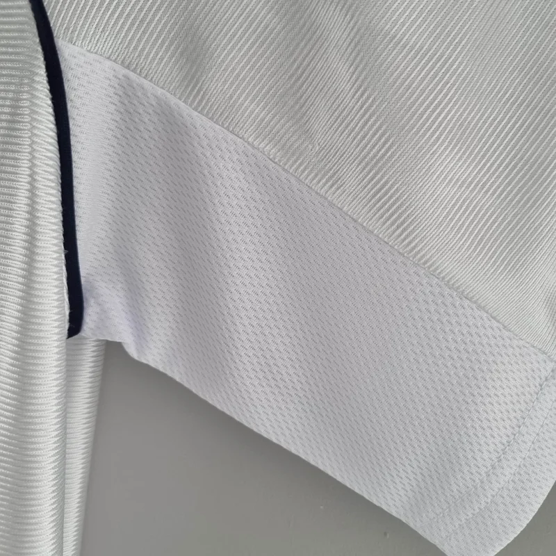 1998/2000 Retro Real Madrid Home - Image 8