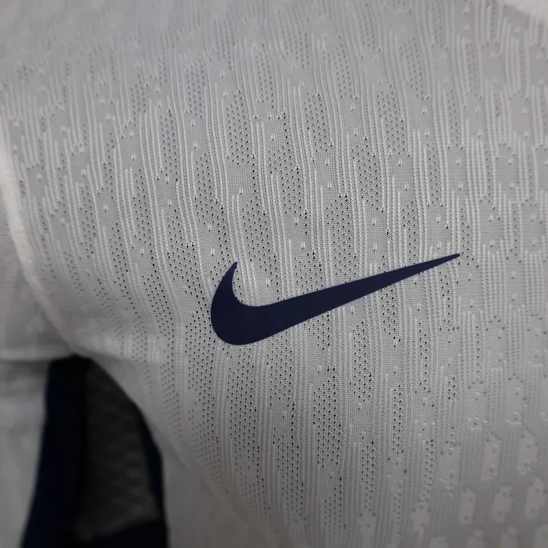 2024 Player Version Long Sleeves England Home Football Shirt 1:1 Thai Quality - Image 4