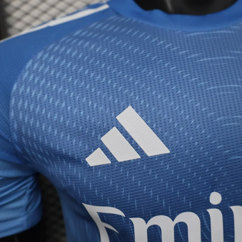 2025/2026 Player Version Real Madrid Goalkeeper Football Shirt 1:1 Thai Quality - Image 4