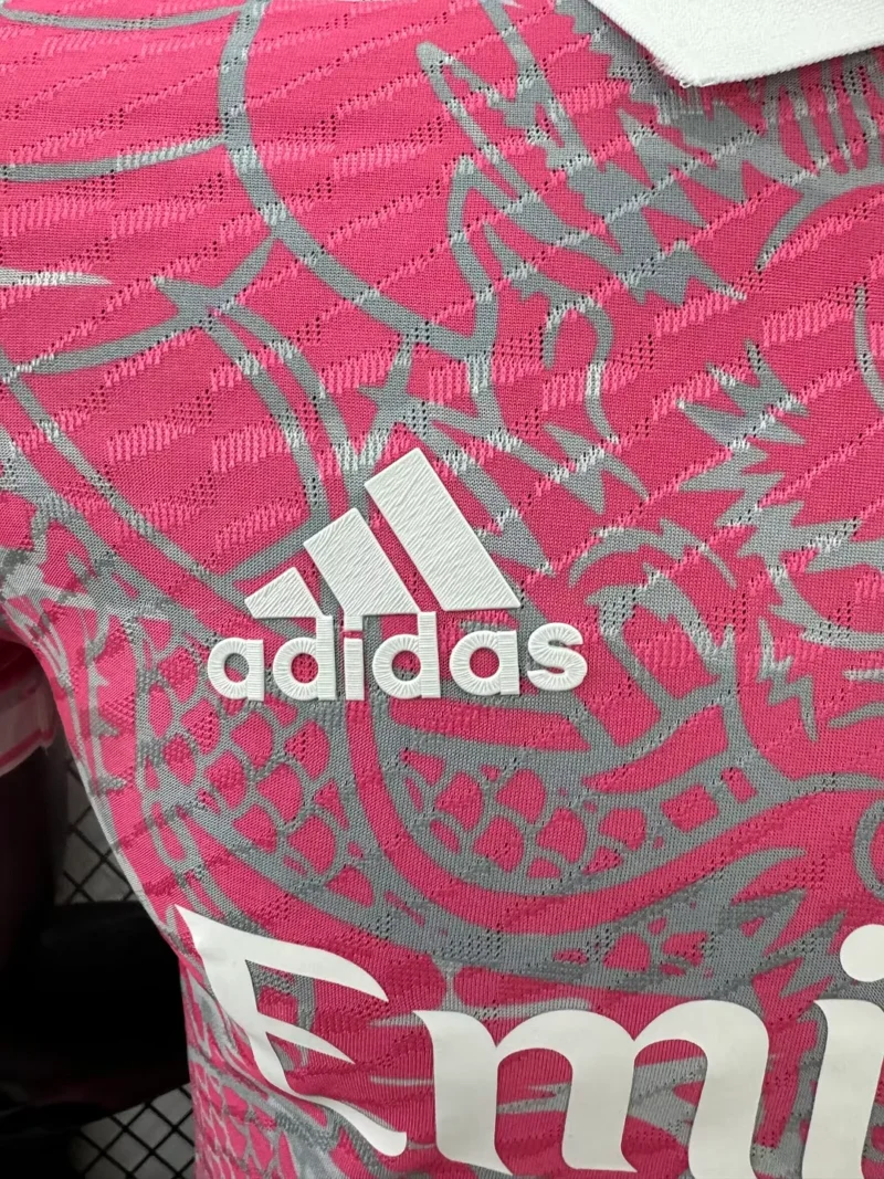 2025/2026 Player Version Real Madrid Special Edition Pink  Football Shirt1:1 Thai Quality - Image 4