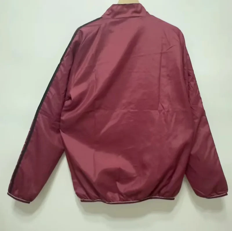 2024/2025 Roma Red Double-Sided Windbreaker Plaid Fabric Soccer Jersey 1:1 Thai Quality - Image 2