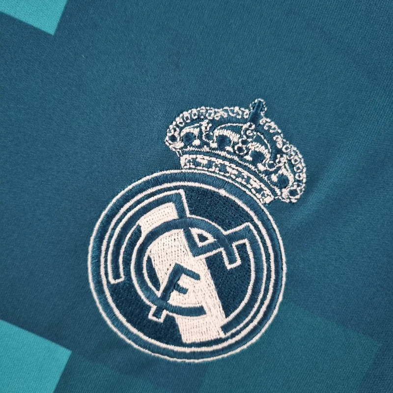 2017/2018 Retro Long Sleeve Real Madrid Third Away - Image 5