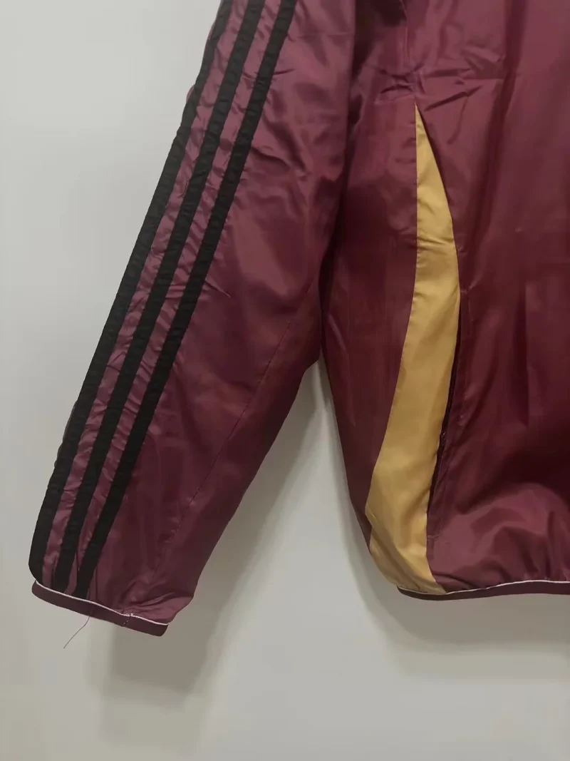 2024/2025 Roma Red Double-Sided Windbreaker Plaid Fabric Soccer Jersey 1:1 Thai Quality - Image 4
