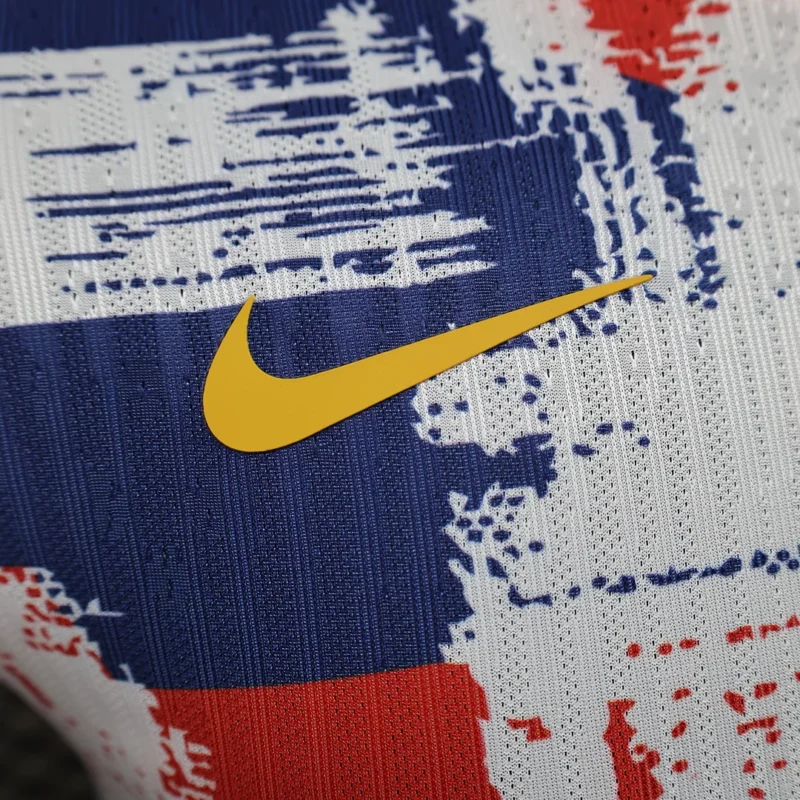 2025/2026 Player Version Barcelona Special Edition White Football Shirt 1:1 Thai Quality - Image 4