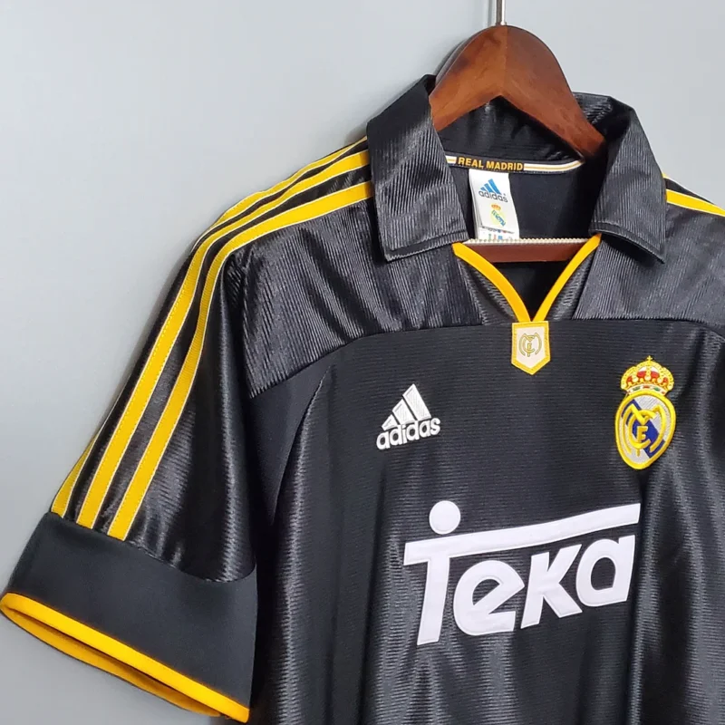 1998/2000 Retro Real Madrid Away - Image 6