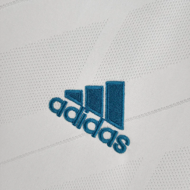 2017/2018 Retro Real Madrid Home - Image 4