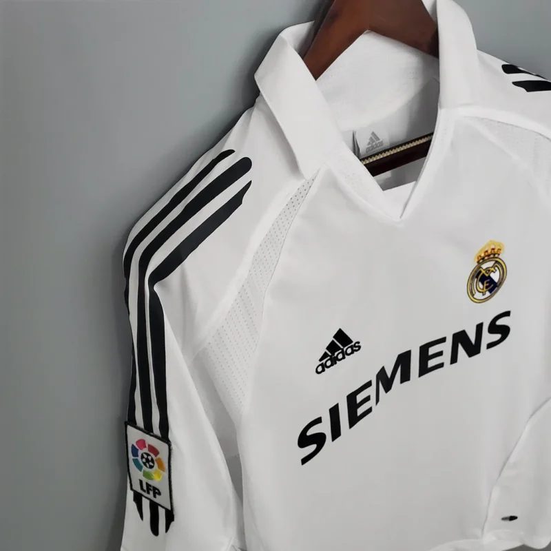 2005/2006 Retro Real Madrid Home Football Shirt 1:1 Thai Quality - Image 6
