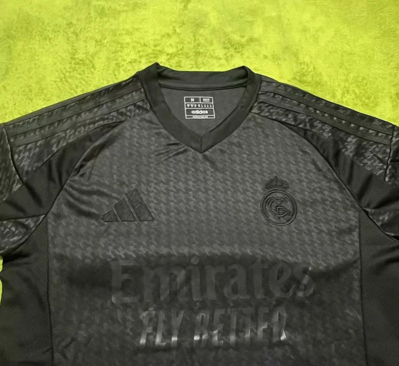 2024/2025 Real Madrid Special Edition Black Football Shirt 1:1 Thai Quality - Image 3
