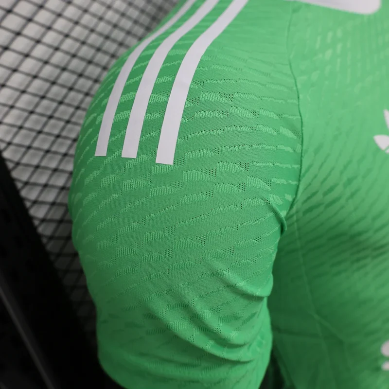 2025/2026 Player Version Manchester United Goalkeeper Green Football Shirt 1:1 Thai Quality - Image 7