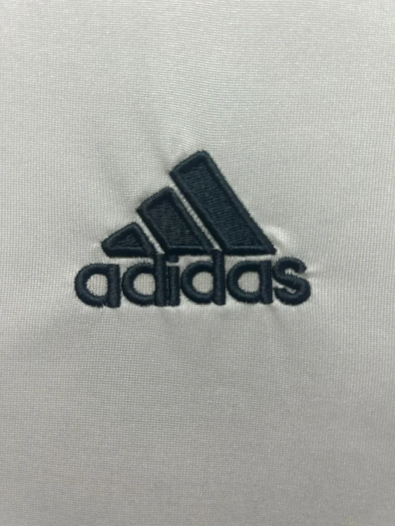 2009/2010 Retro Real Madrid Home Football Shirt 1:1 Thai Quality - Image 4
